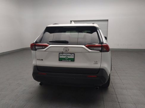 Used 2020 Toyota RAV4 LE AWD/4WD image 7