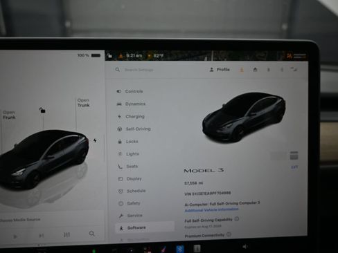 Used 2023 Tesla Model 3 Standard Range RWD image 15