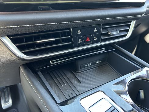 Certified 2026 Volkswagen Atlas SEL Premium R-Line AWD/4WD image 23