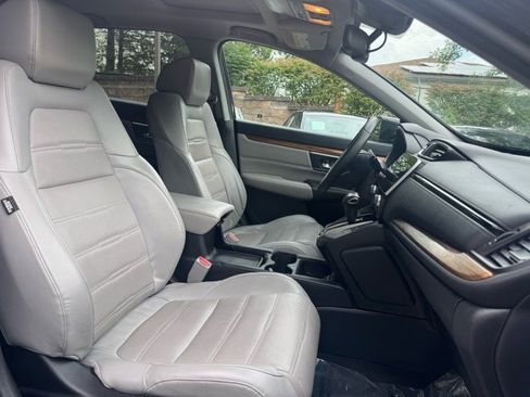 Used 2017 Honda CR-V Touring image 17