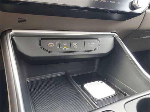 New 2026 Kia Carnival SX image 26