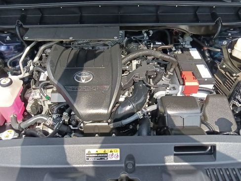 Used 2023 Toyota Highlander Limited image 37