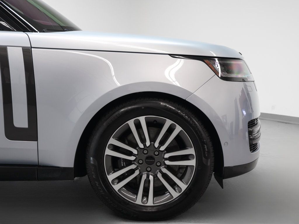 Used 2023 Land Rover Range Rover SE AWD/4WD image 7