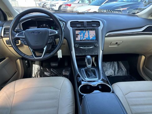 Used 2014 Ford Fusion SE w/ Equipment Group 502A image 13