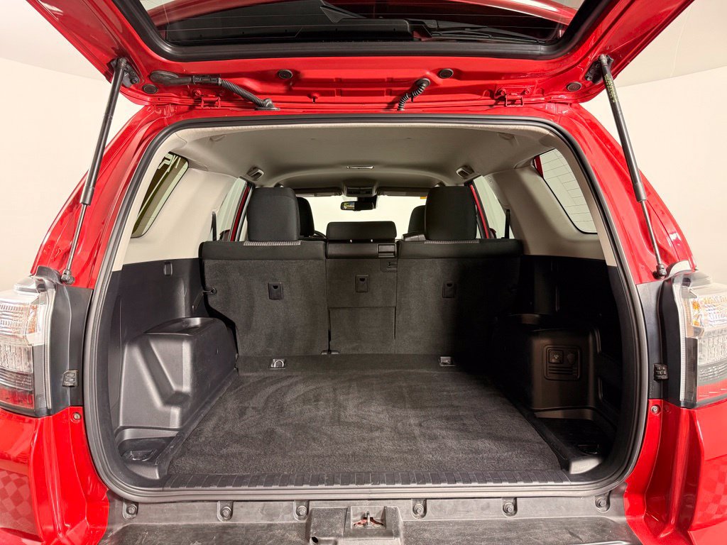 Certified 2022 Toyota 4Runner SR5 AWD/4WD image 13
