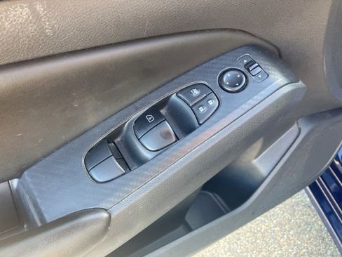 Used 2022 Nissan Altima 2.5 S image 18