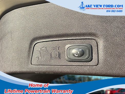 Used 2018 Lincoln MKC Select image 17