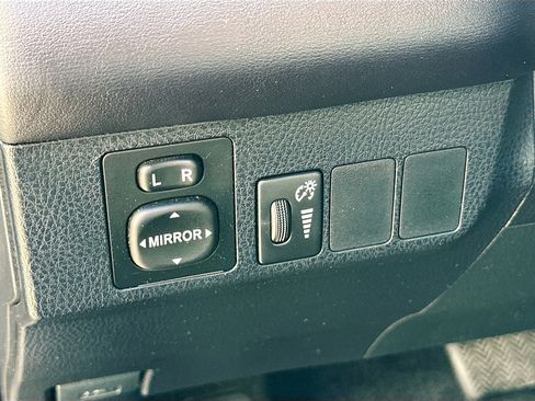 Used 2016 Toyota RAV4 XLE image 16