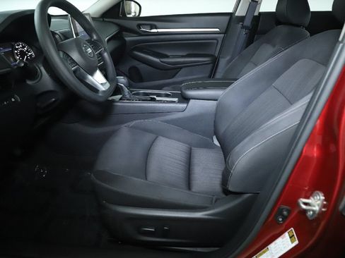 Used 2022 Nissan Altima 2.5 SV AWD/4WD image 18