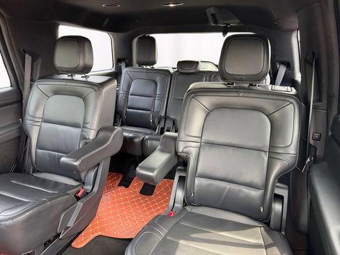 Used 2023 Lincoln Navigator 4WD image 13