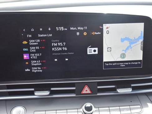 Used 2025 Hyundai Elantra SEL FWD image 22
