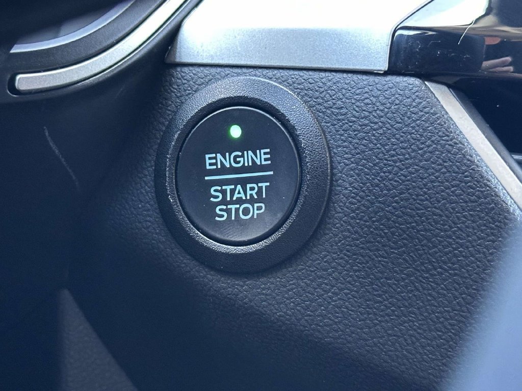 Certified 2022 Ford Escape SE w/ SE Sport Appearance Package AWD/4WD image 22
