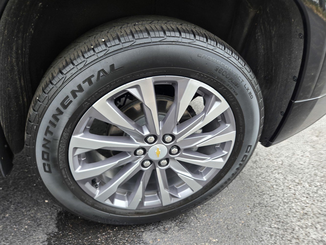 Used 2023 Chevrolet Traverse Premier AWD/4WD image 46