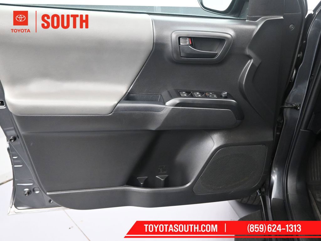 Used 2023 Toyota Tacoma SR AWD/4WD image 22