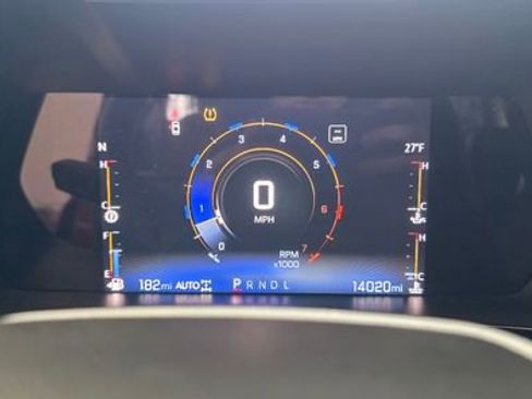 Used 2023 Chevrolet Colorado Z71 w/ Z71 Convenience Package 2 image 17