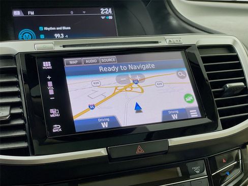 Used 2017 Honda Accord EX-L image 19