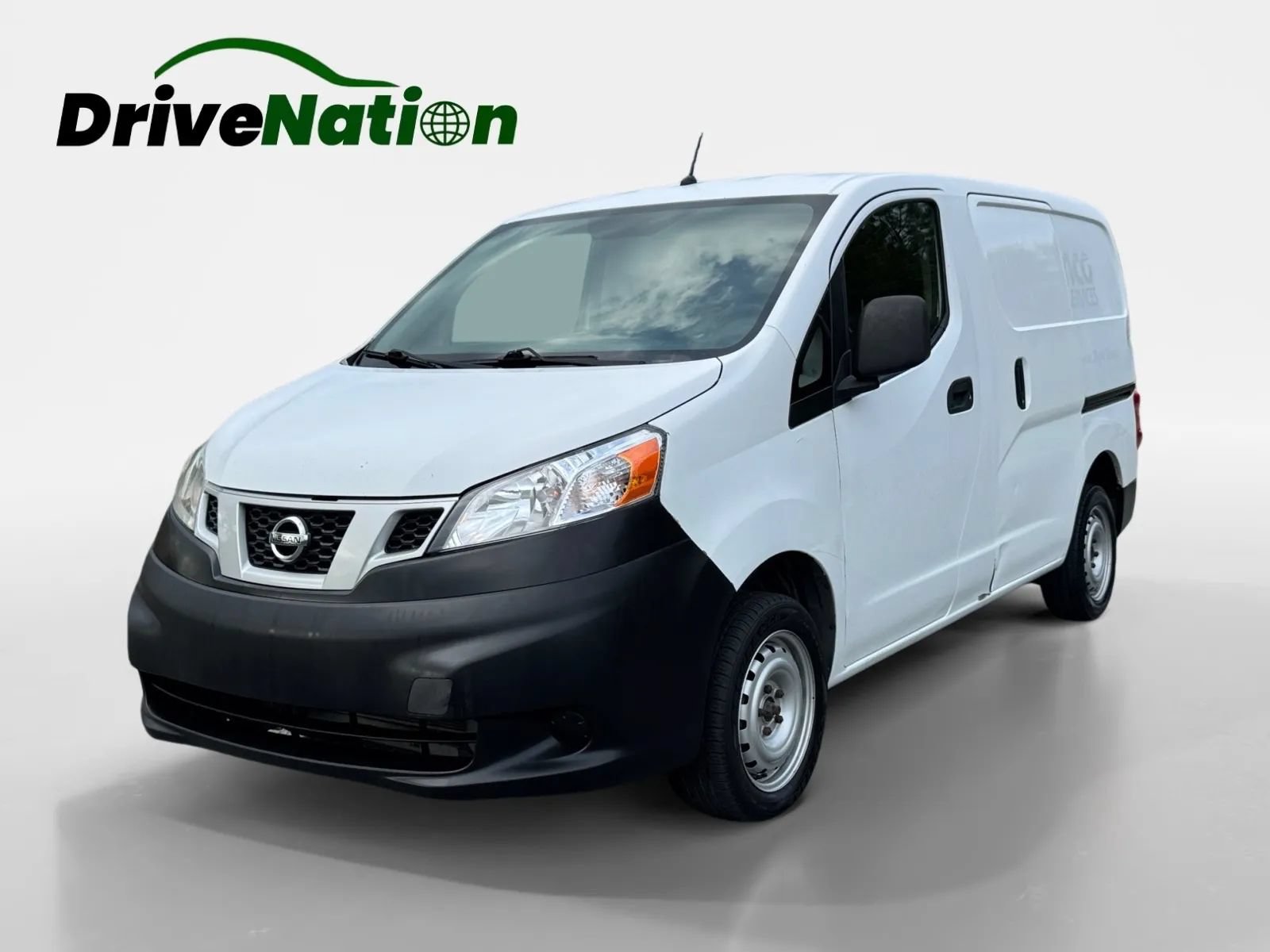Used 2015 Nissan NV200 SV FWD image 1