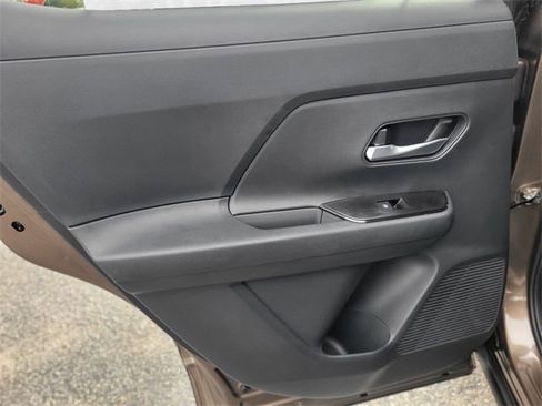 Used 2026 Nissan Kicks SV image 14