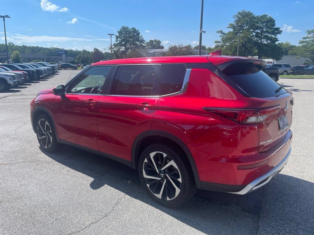 Used 2024 Mitsubishi Outlander SE FWD image 5