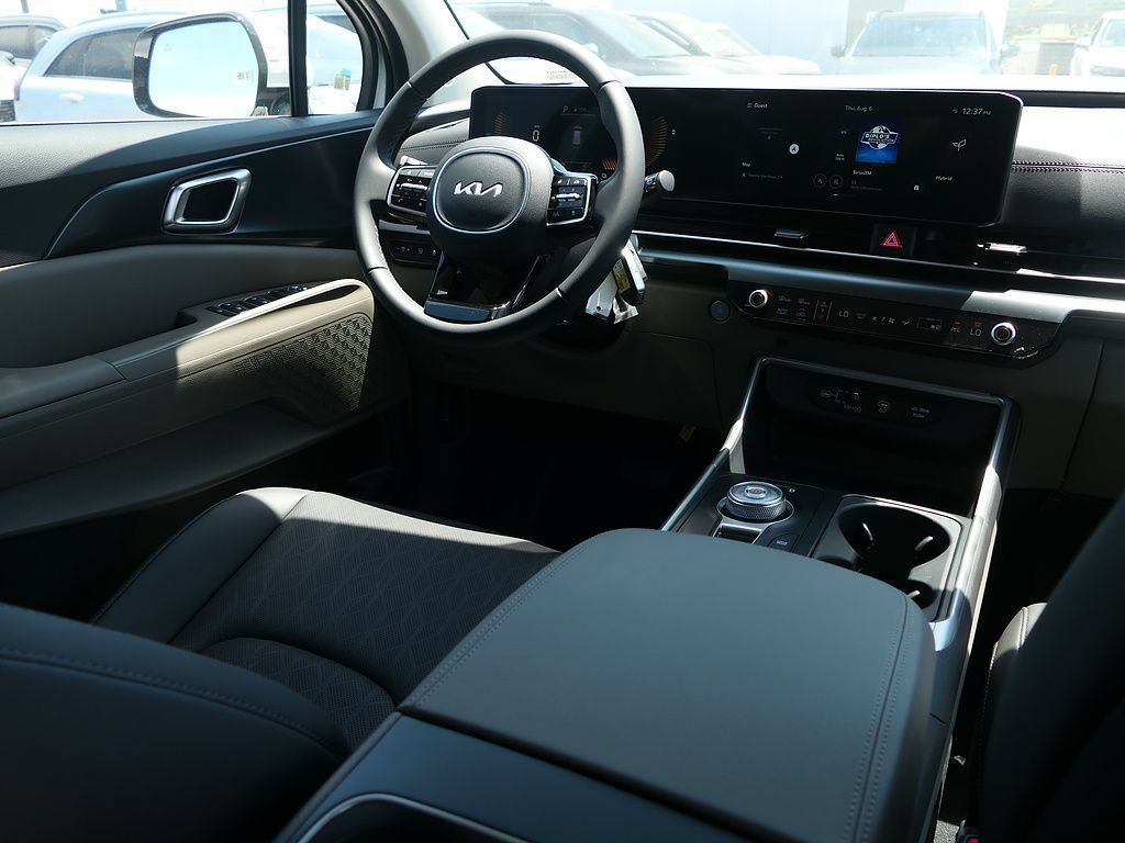 New 2026 Kia Carnival LXS FWD image 19