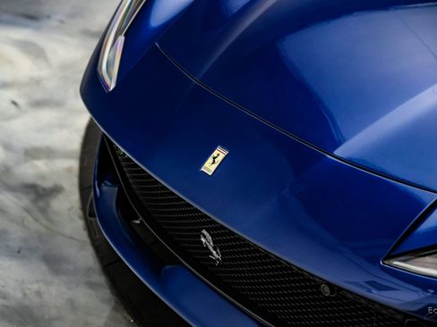 Used 2022 Ferrari 812 GTS RWD image 40