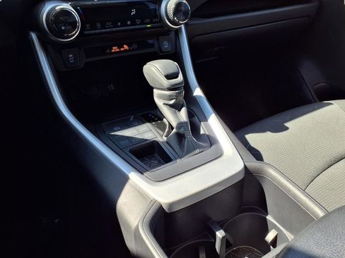 Used 2025 Toyota RAV4 XLE image 12