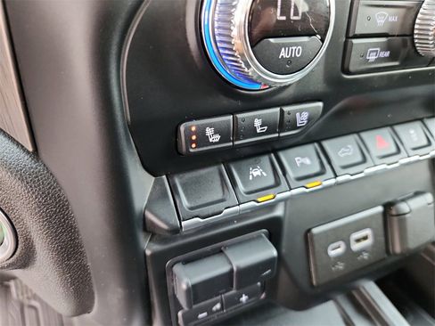 Used 2022 GMC Sierra 1500 Denali w/ Denali Reserve Package image 23