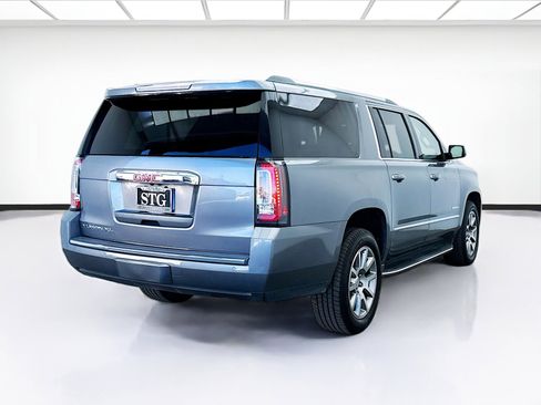 Used 2020 GMC Yukon XL Denali RWD image 4