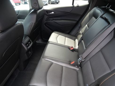 Used 2021 Chevrolet Equinox LT AWD/4WD image 24