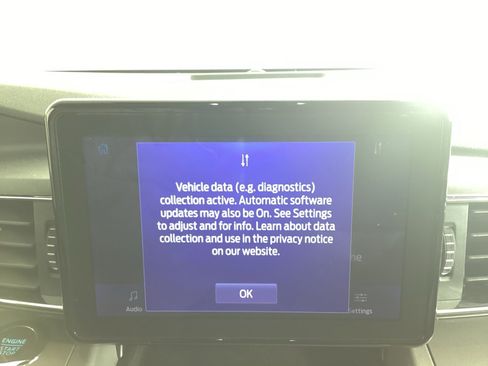 Used 2023 Ford Explorer XLT w/ Equipment Group 202A image 26