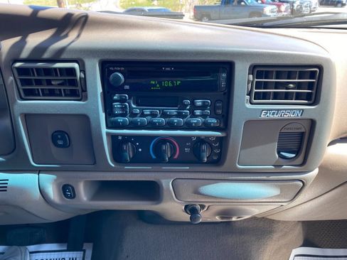 Used 2002 Ford Excursion XLT RWD image 15