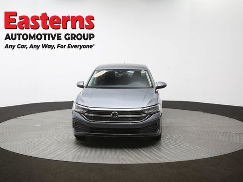 Used 2024 Volkswagen Jetta SE image 67