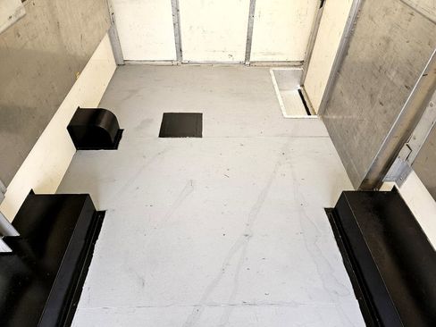 Used 2021 Chevrolet Express 3500 w/ Power Convenience Package image 25