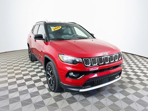 Certified 2025 Jeep Compass Limited AWD/4WD image 2