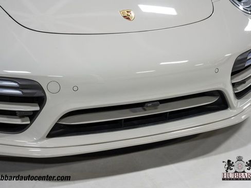 Used 2018 Porsche 911 image 13