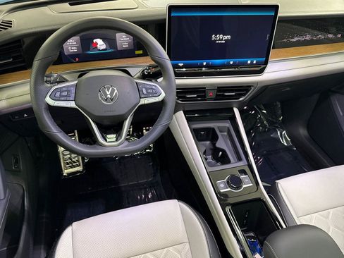 New 2026 Volkswagen Tiguan SEL R-Line AWD/4WD image 13