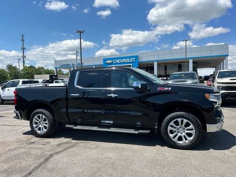 New 2026 Chevrolet Silverado 1500 LTZ w/ LTZ Premium Package AWD/4WD image 2