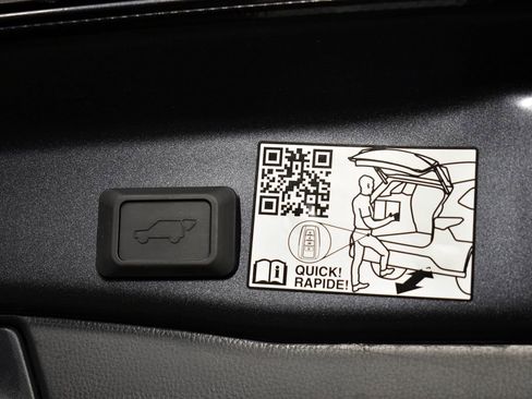 Used 2023 Toyota RAV4 Limited image 28