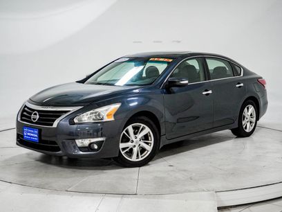 Used 2013 Nissan Altima 2.5 SL w/ Technology Pkg