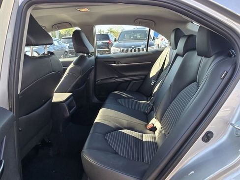 Used 2024 Toyota Camry SE image 12