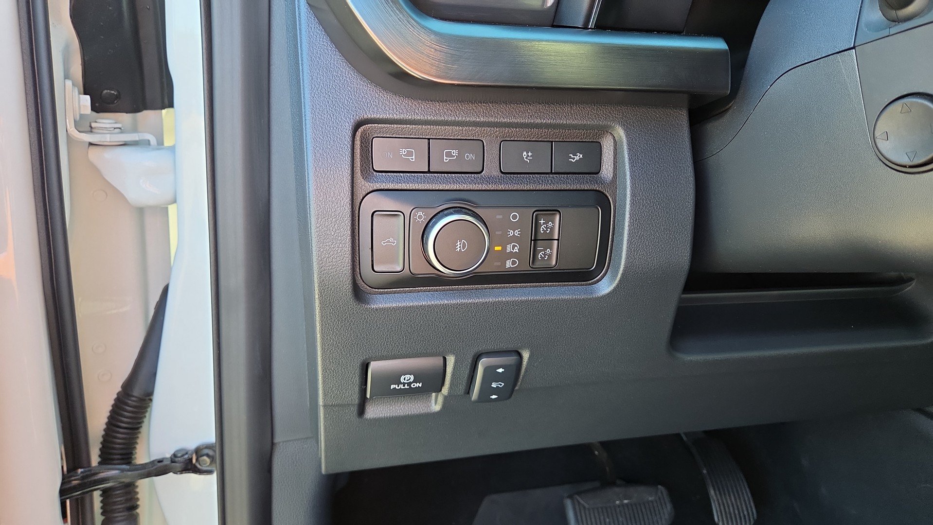 Used 2024 Ford F250 Lariat w/ Lariat Ultimate Package AWD/4WD image 23