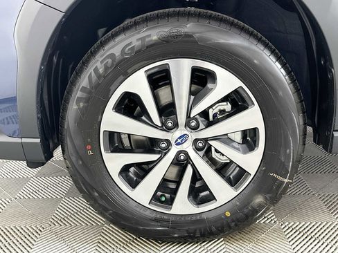 Certified 2025 Subaru Outback Premium w/ Popular Package #1A AWD/4WD image 30