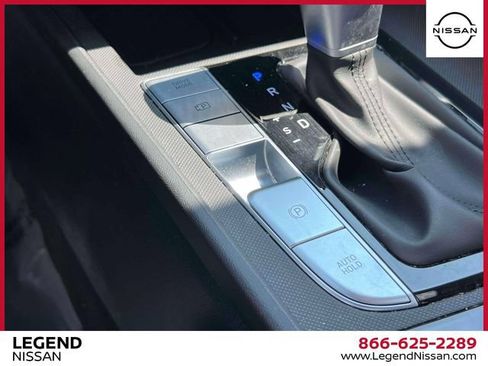 Used 2024 Hyundai Elantra SEL w/ Convenience Package FWD image 28