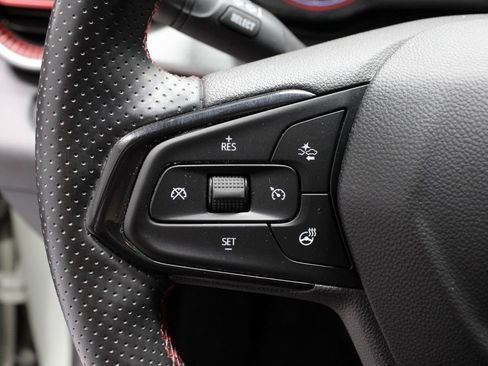 Used 2024 Chevrolet Trax RS w/ Driver Confidence Package FWD image 28
