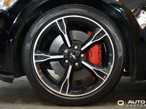 Used 2017 Ford Mustang GT Premium w/ Equipment Group 401A image 9