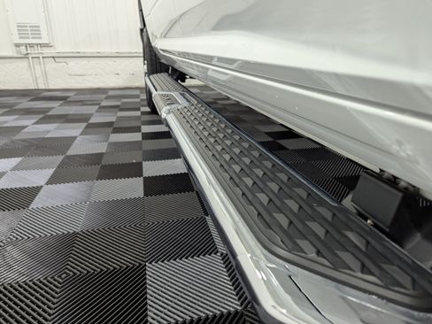 Used 2024 RAM 2500 Big Horn w/ Bed Utility Group image 8