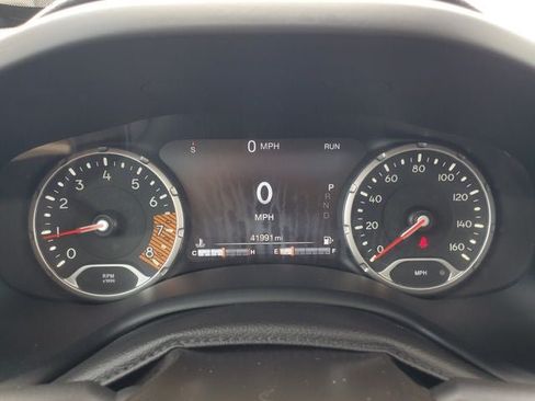 Used 2020 Jeep Renegade Limited AWD/4WD image 11