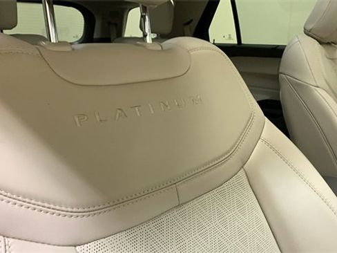 Certified 2023 Ford Explorer Platinum w/ Technology Package image 13