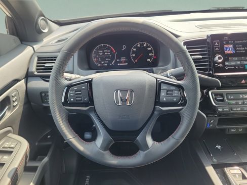 Certified 2026 Honda Ridgeline Black Edition image 13