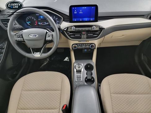 Certified 2022 Ford Escape SE w/ Cold Weather Package FWD image 19